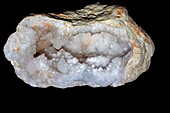 Quartz filled geode