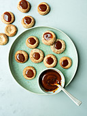 Almond cookies with salted caramel