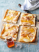 Apple tarte flambée with honey