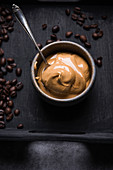 Creme für Dalgona Kaffee