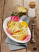 Vegan kohlrabi and apple salad