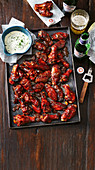 Sticky Chicken Wings mit Guinness
