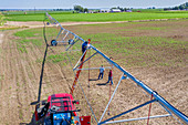 Center pivot Irrigation isntallation