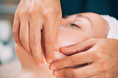 Face lifting massage