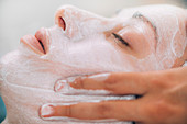 Rejuvenating facial skin mask treatment