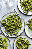 Spaghetti mit Pesto