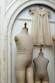 Old mannequins and dresses as decorations