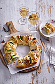 Cheese wreath with broccoli