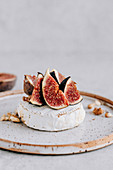 Camembert with figs