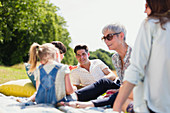 Multi-generation family relaxing