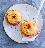 Open gratinated sandwiches topped with ham and cheese