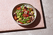 Thunfisch-Bohnen-Salat mit Tomaten und Oliven