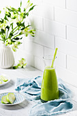 Apple, cucumber and celery smoothie