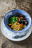 Mussels with Spaghetti