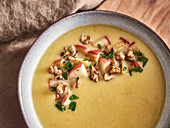 Celeriac soup with apples and walnuts
