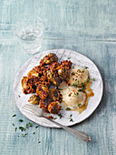 Brussel sprouts salad with tomato pesto and caramelised goat’s cheese