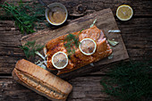Flambéed salmon with ciabatta