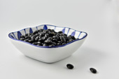 Black beans in bowl