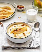 Semolina with pear wedges and nuts