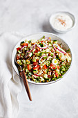 Griechischer Koriander-Reis-Salat mit Linsen