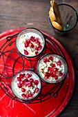 Overnight oats with pomegranate