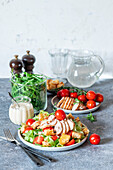 Ceasar salad with tomatoes