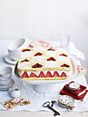 Poppy Sedd sponge cake with hearts