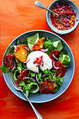 Brunnenkressesalat mit Gurken, Mozzarella und Blutorangen