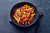 Spicy pepper and almond pasta (vegan)