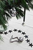 Weihnachtsbaumanhänger in Silber