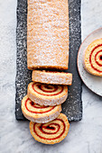 Quick Swiss roll with strawberry jam