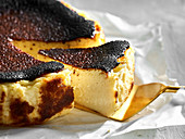 San Sebastián Cheesecake (Baskischer verbrannter Käsekuchen)
