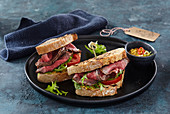 Sandwiches with roast beef