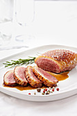Duck magret with rosemary and pepper