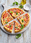 Tomato pizza with mushrooms