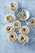 Cranberry tartlets with almonds