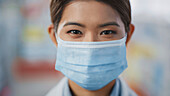 Healthcare specialist wearing a face mask