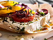 Gegrillter Feta mit Gemüse