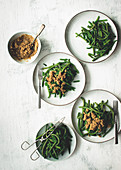 Green beans with bread crumbs