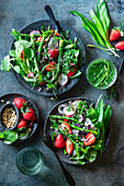 Asparagus salad with strawberries and radishes