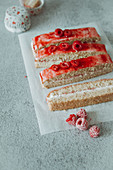 Génoise - Italian sponge cake with raspberries
