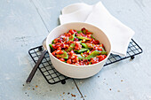 snowpeas in tomato sauce