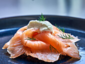 Salmon with horseradish cream