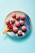 Rice pudding balls with raspberries (sugar-free)