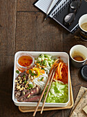 Asiatischer Nudelsalat mit Beef 'To go'