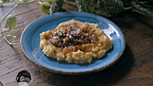 Baked apple puree with cinnamon and brown sugar
