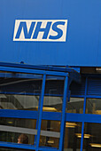 Main entrance to a NHS health clinic