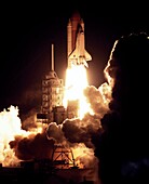 STS-116 launch, Space Shuttle Discovery
