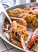 Paella mit Meeresfrüchten (Close-up)