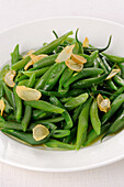Green bean salad with garlic